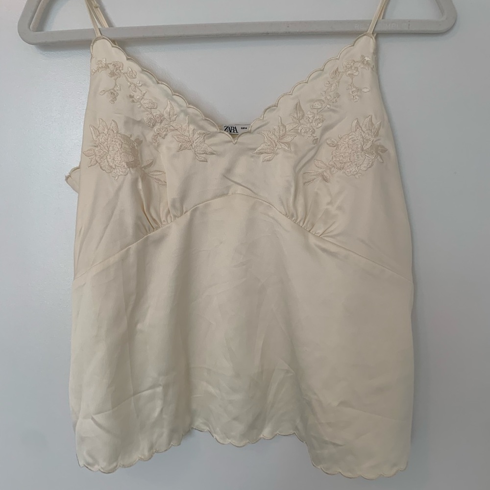 Scalloped cream silky top